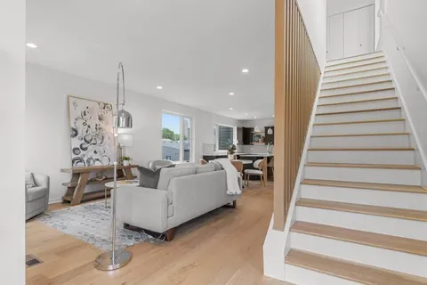 $696,768 | 1033 Pacific Street, Kansas City, MO 64106