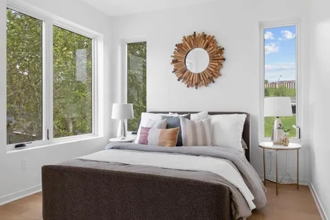 $696,768 | 1033 Pacific Street, Kansas City, MO 64106