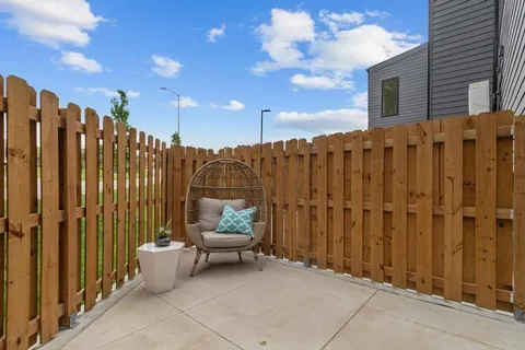 $696,768 | 1033 Pacific Street, Kansas City, MO 64106