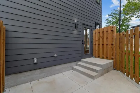 $696,768 | 1033 Pacific Street, Kansas City, MO 64106