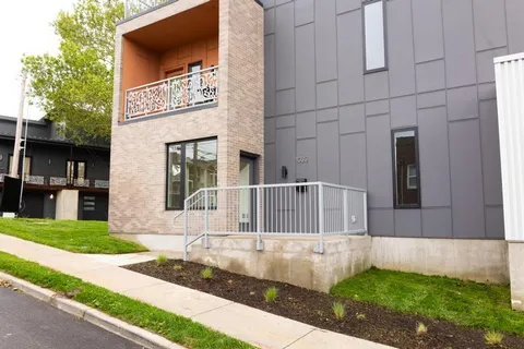 $696,768 | 1033 Pacific Street, Kansas City, MO 64106