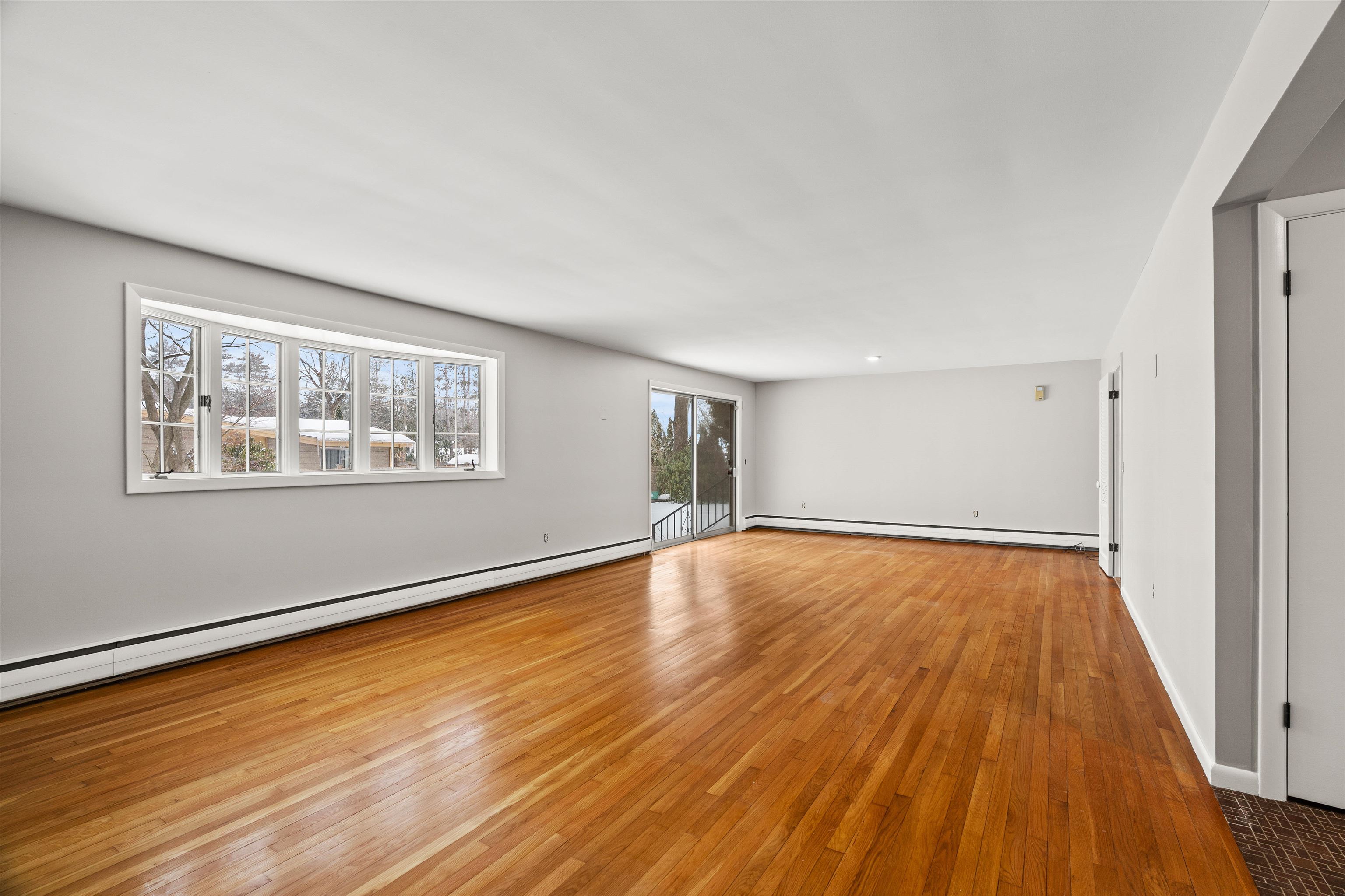 151 North Acres Road Manchester, NH 03104 - Photo 12 of 51 Gallery Image 12