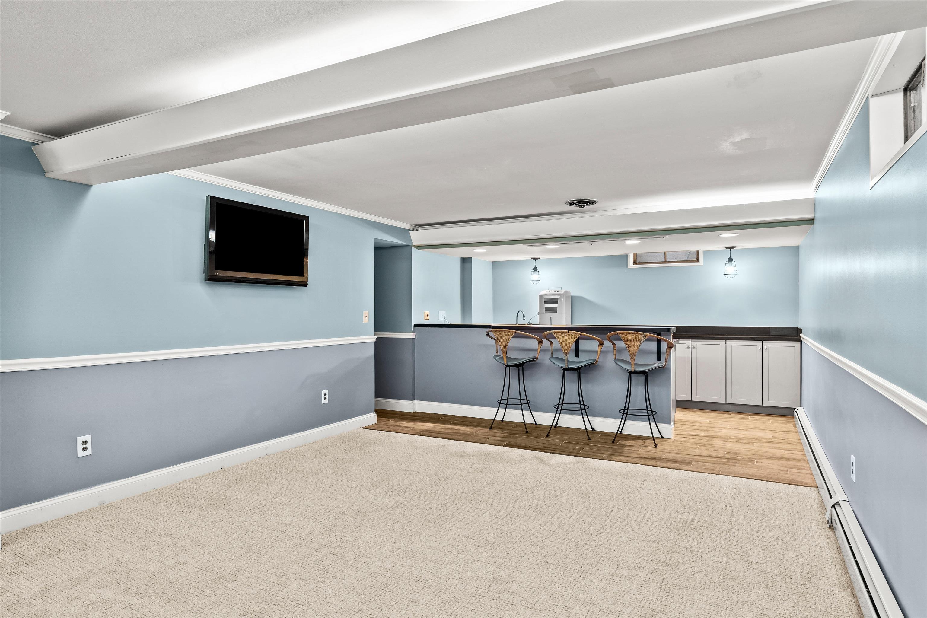 151 North Acres Road Manchester, NH 03104 - Photo 37 of 51 Gallery Image 37