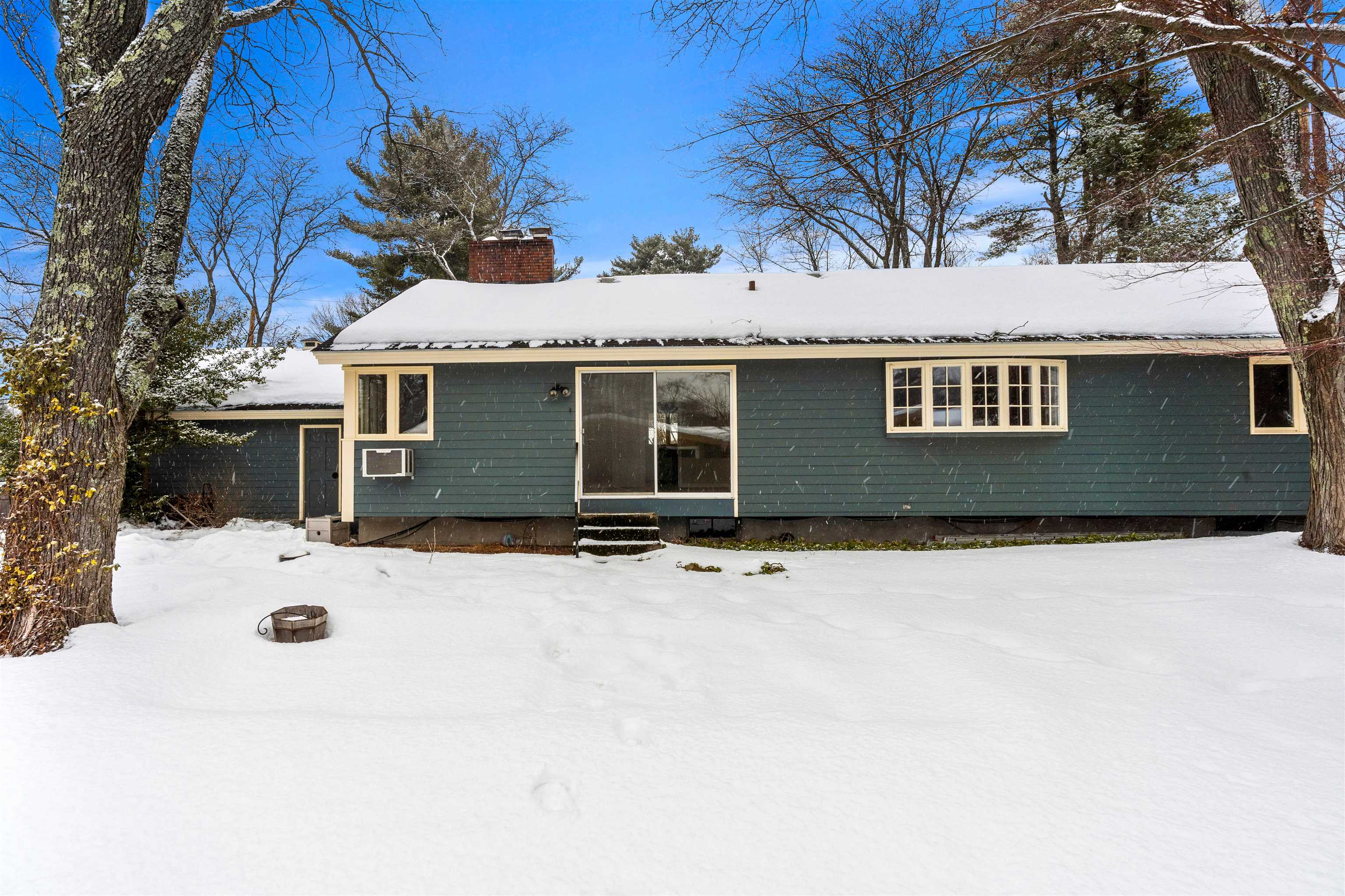 151 North Acres Road Manchester, NH 03104 - Photo 46 of 51 Gallery Image 46
