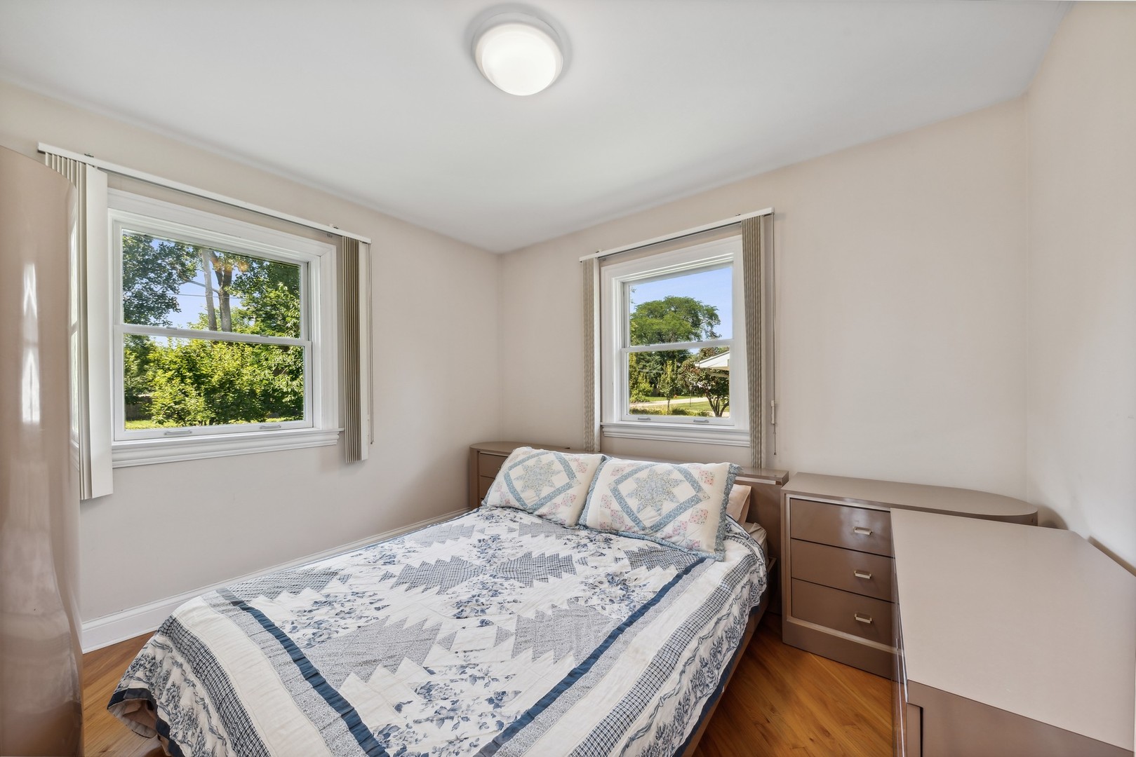 3080 Koepke Road Northbrook, IL 60062 - Photo 29 of 66 a bedroom with a bed and a window