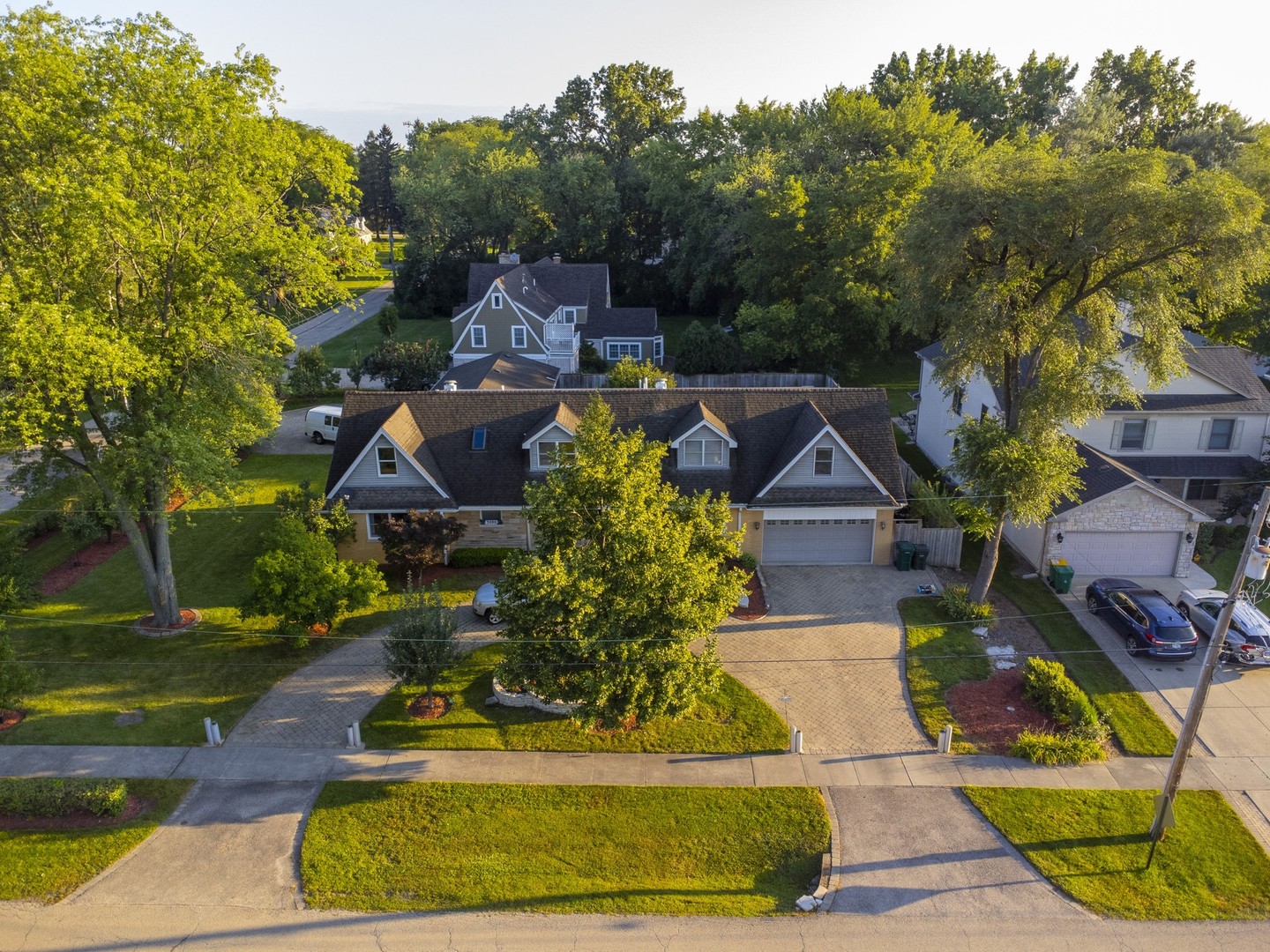 3080 Koepke Road Northbrook, IL 60062 - Photo 48 of 66 an aerial view of a house with a yard