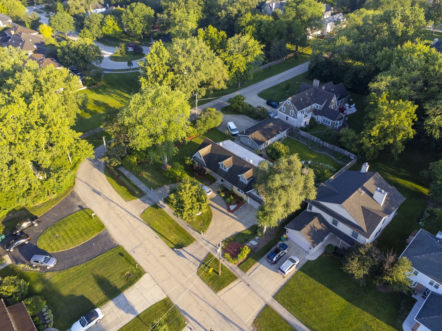3080 Koepke Road Northbrook, IL 60062 - Photo 51 of 66 an aerial view of a house with a garden