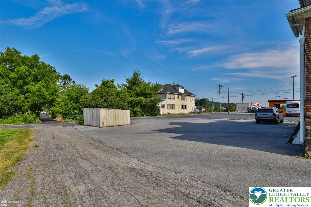 1660 Main Street Hellertown, PA 18055 - Photo 28 of 30