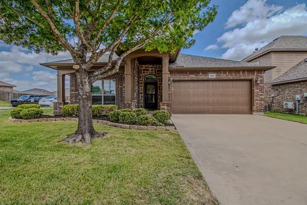 $2,400 | 1401 Elkford Lane, Fort Worth, TX 76247