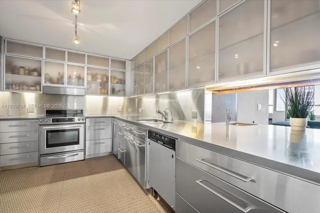 $13,000 | 11 Island Avenue, Unit 2107, Miami Beach, FL 33139