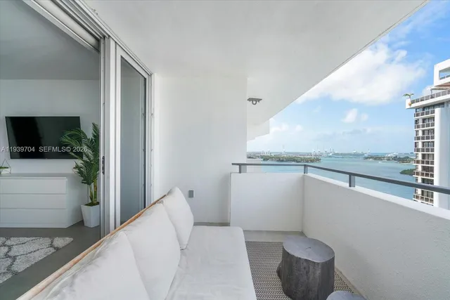 $13,000 | 11 Island Avenue, Unit 2107, Miami Beach, FL 33139