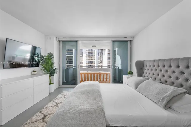 $13,000 | 11 Island Avenue, Unit 2107, Miami Beach, FL 33139