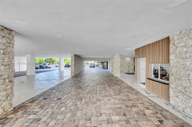 $13,000 | 11 Island Avenue, Unit 2107, Miami Beach, FL 33139