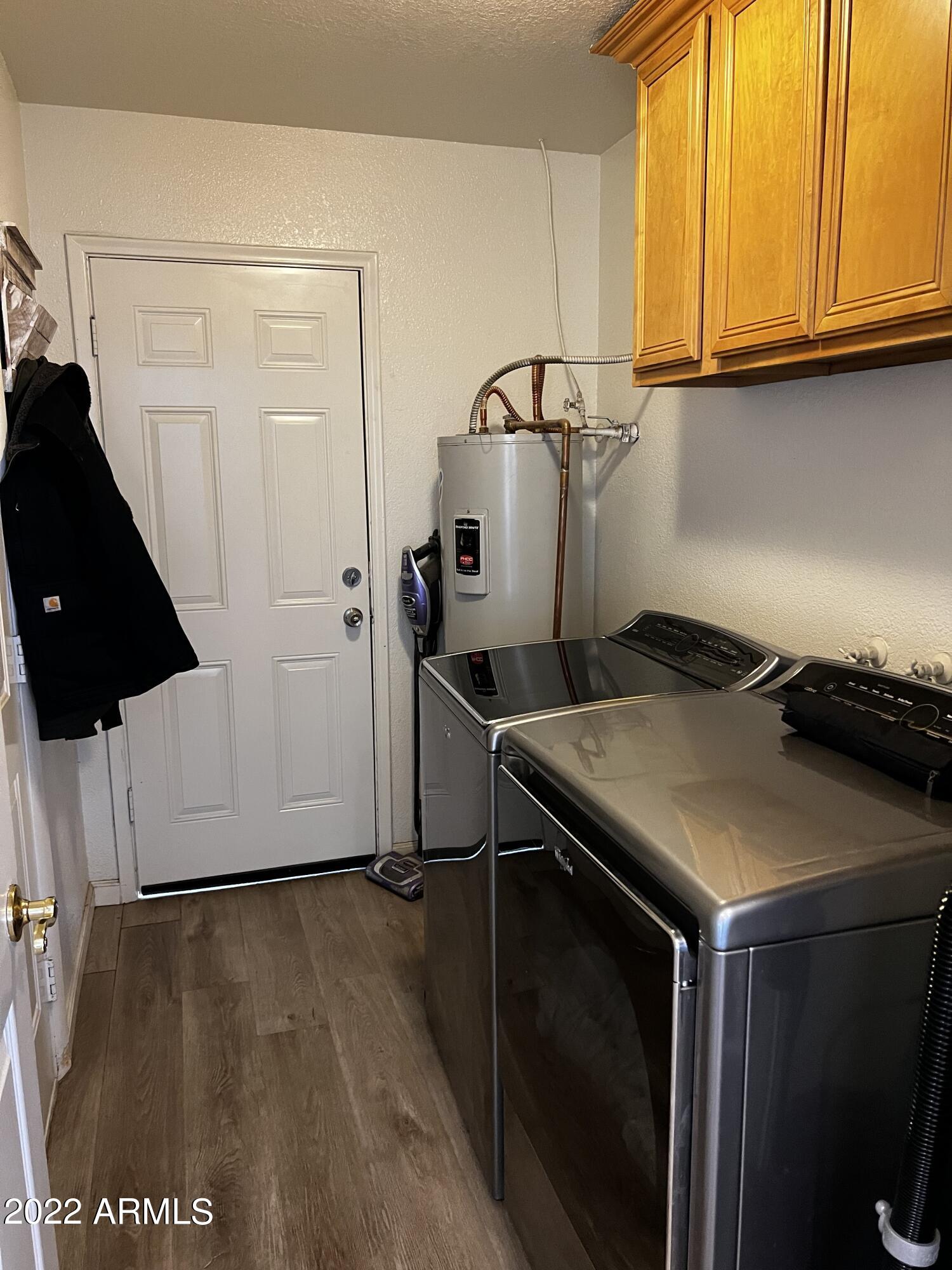 4634 West Calavar Road Glendale, AZ 85306 - Photo 22 of 26 Indoor Laundry