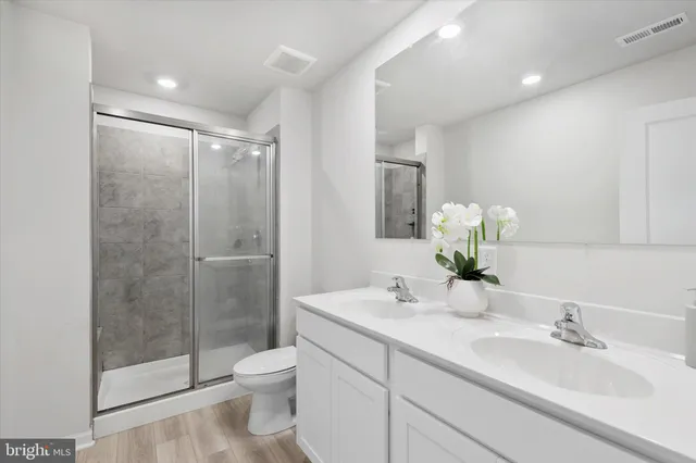 $450,000 | 38518 Ketch Drive, Selbyville, DE 19975