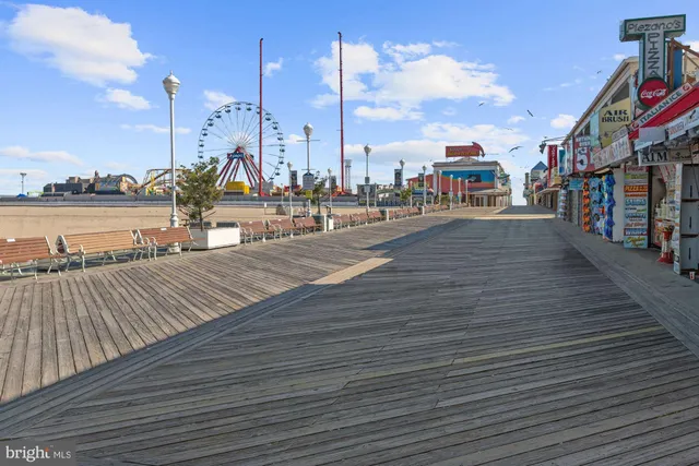 $450,000 | 38518 Ketch Drive, Selbyville, DE 19975