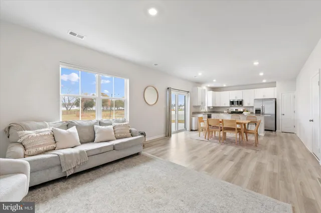 $450,000 | 38518 Ketch Drive, Selbyville, DE 19975