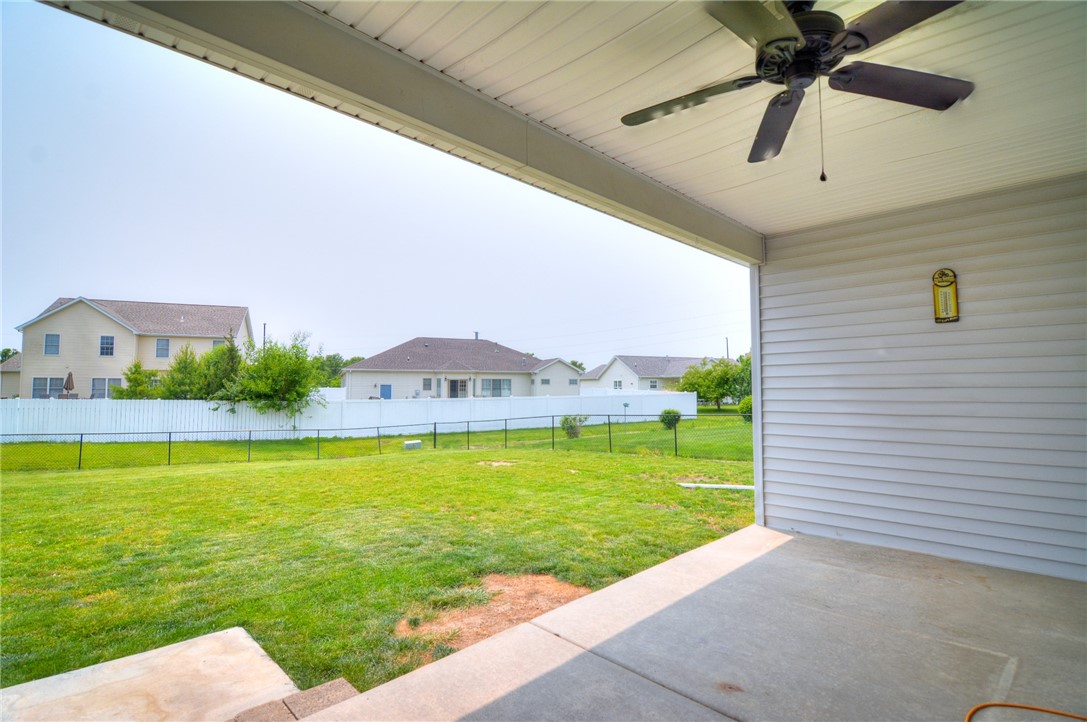 957 West Forsyth Road Forsyth, IL 62535 - Photo 27 of 31