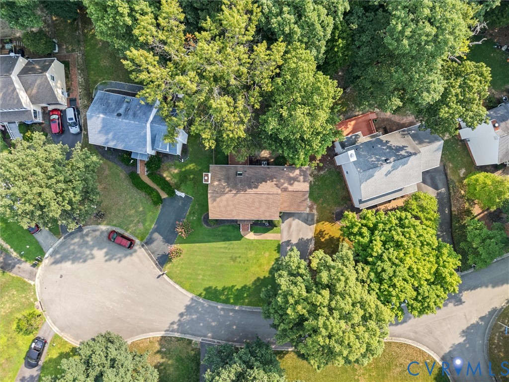 5702 Standing Oak Road Midlothian, VA 23112 - Photo 55 of 60 Property situated on a cul-de-sac with mature tree