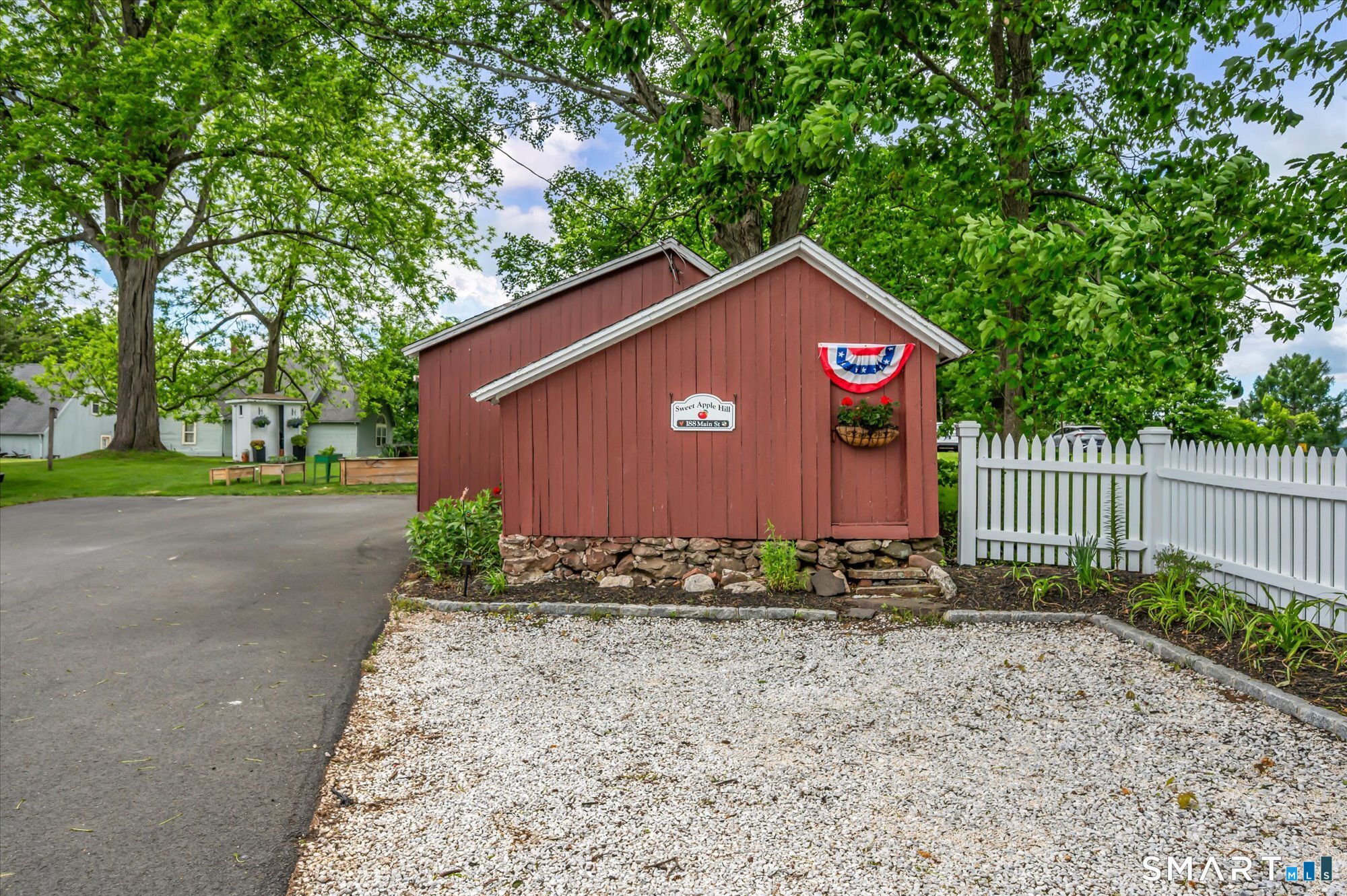 188 Main Street Durham, CT 06422 - Photo 37 of 40