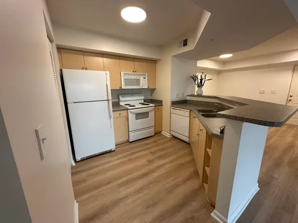 $1,795 | 3720 Northwest Mediterranean Lane, Unit 304, Jensen Beach, FL 34957