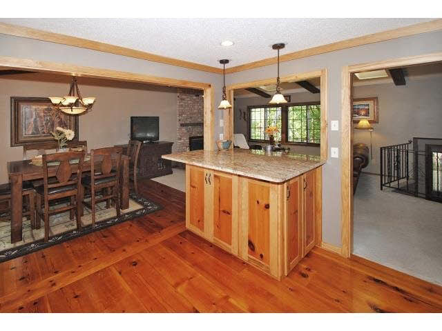 510 Springhill Road Vadnais Heights, MN 55127 - Photo 5 of 18 Gallery Image 5