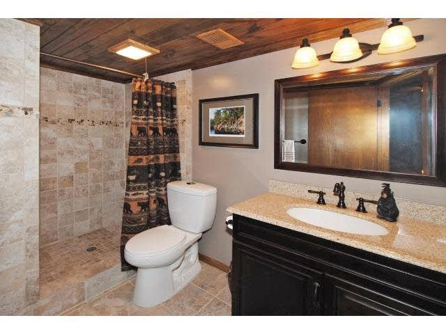 510 Springhill Road Vadnais Heights, MN 55127 - Photo 6 of 18 Gallery Image 6