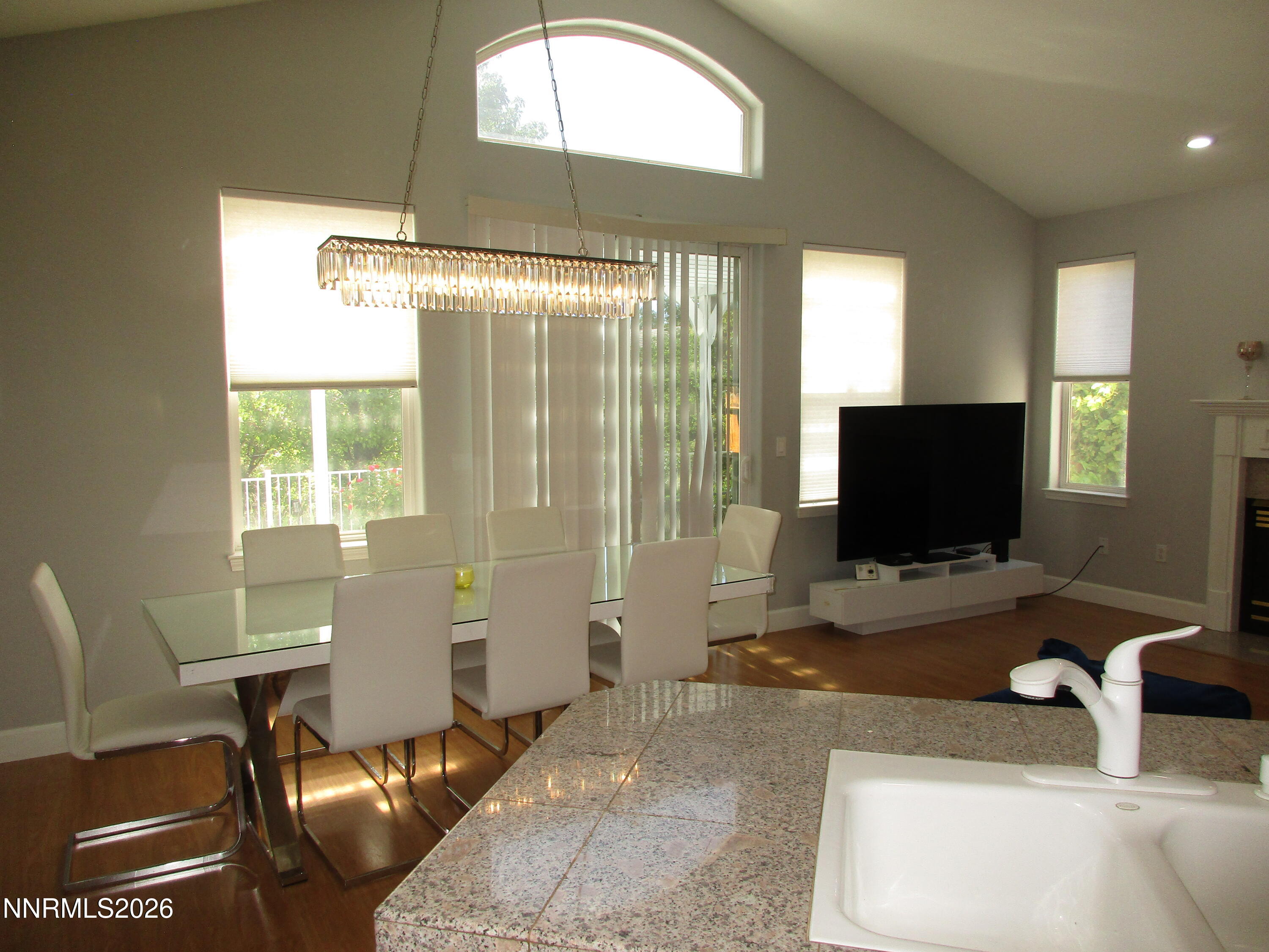 2495 Taylor Way Carson City, NV 89703 - Photo 17 of 35 IMG_1297
