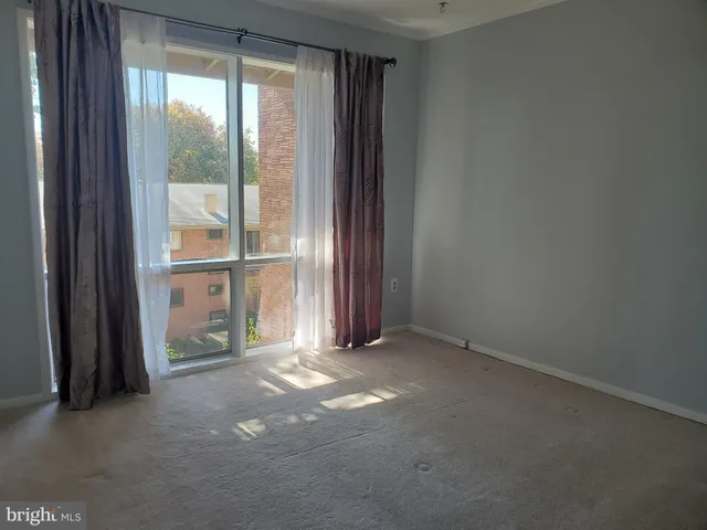 $295,000 | 7336 Lee Highway, Unit 203, Falls Church, VA 22046