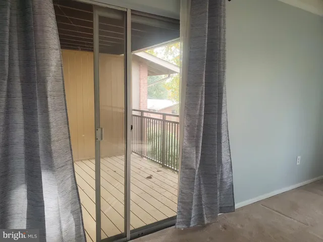 $295,000 | 7336 Lee Highway, Unit 203, Falls Church, VA 22046