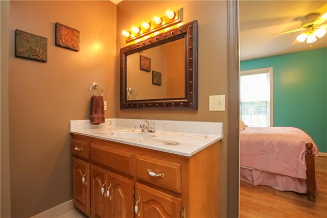 2946 Old Clarksville Springfield Road Adams, TN 37010 - Photo 9 of 20