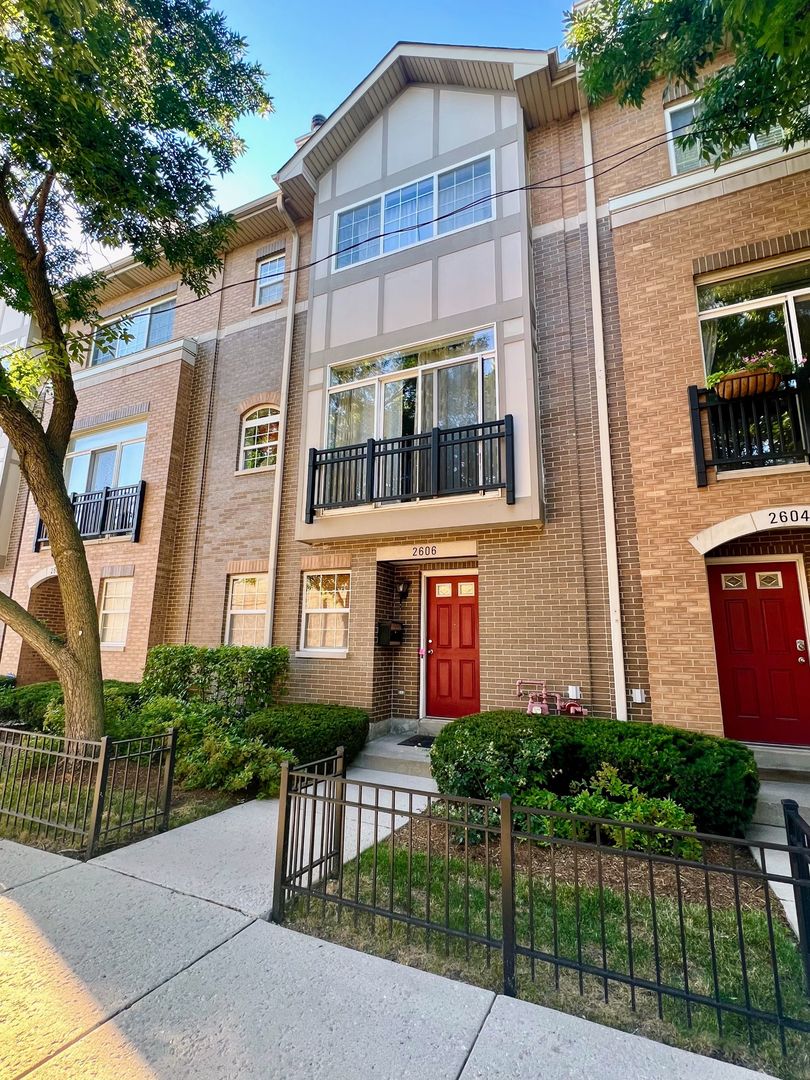 2606 West Bloomingdale Ave  