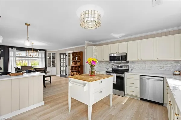 $385,000 | 532 Lakeside Drive, Walnut Cove, NC 27052