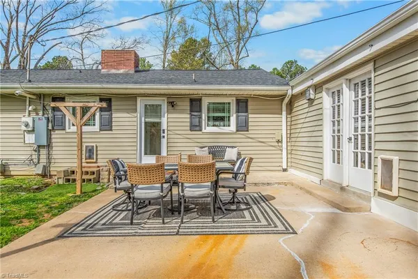 $385,000 | 532 Lakeside Drive, Walnut Cove, NC 27052