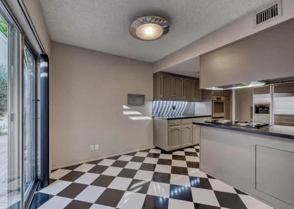 $3,500 | 7145 East McDonald Drive, Paradise Valley, AZ 85253