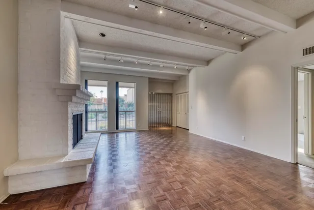 a view of livingroom with furniture