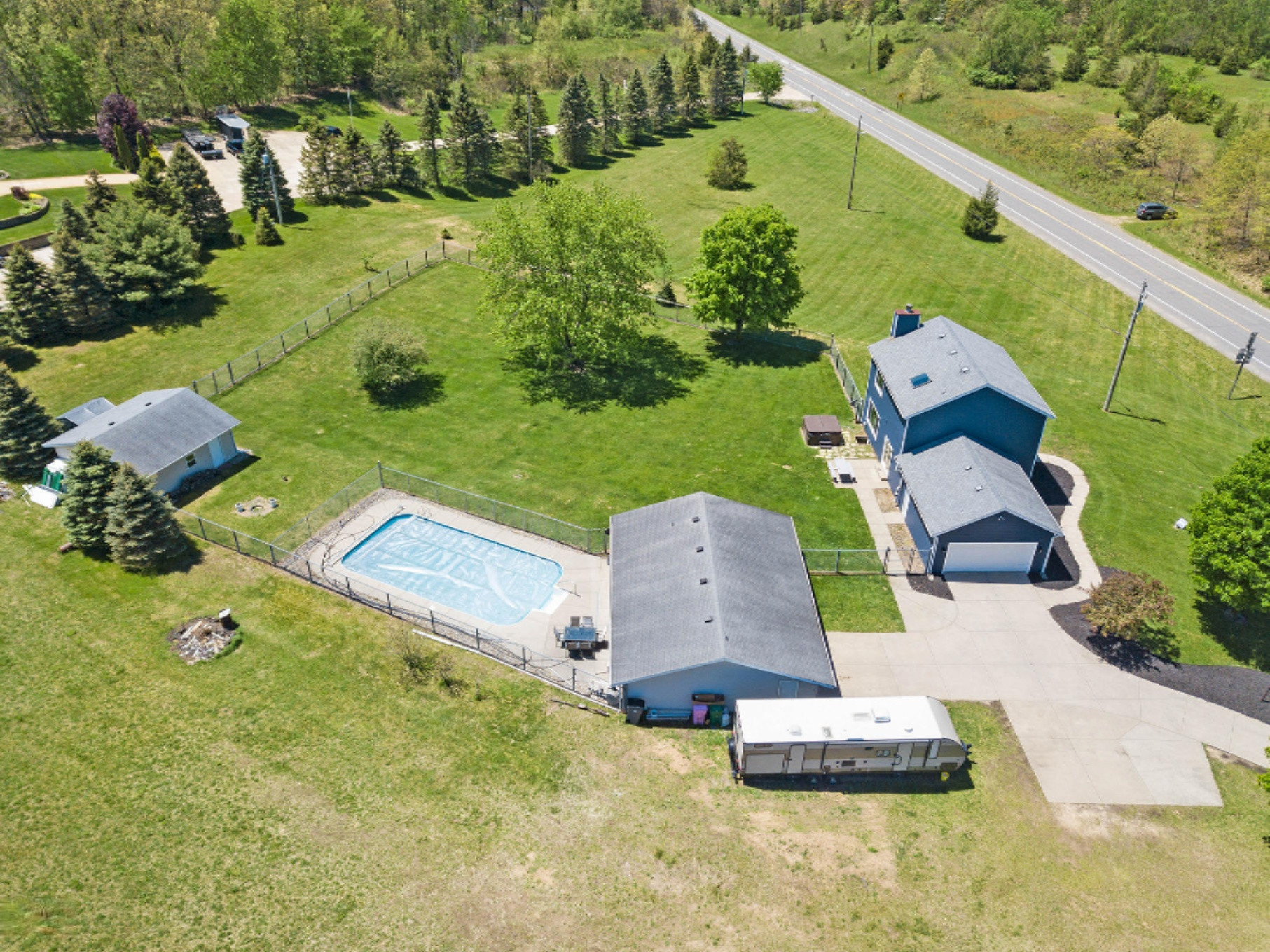 1920 Walton Road Niles, MI 49120 - Photo 5 of 49 DJI_0063-2
