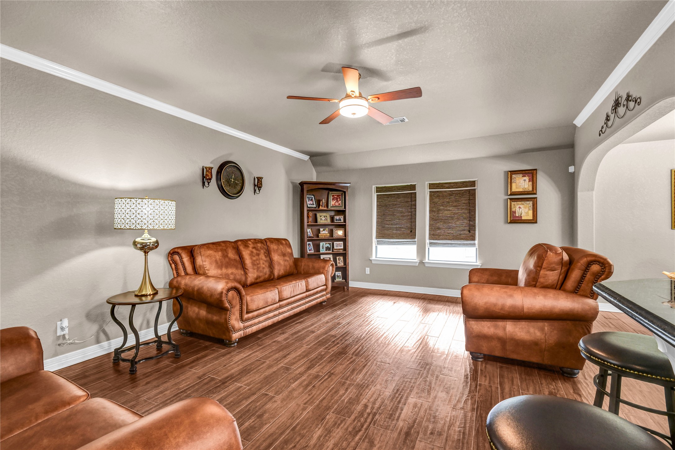 210 Madison Clute, TX 77531 - Photo 10 of 24 Gallery Image 10