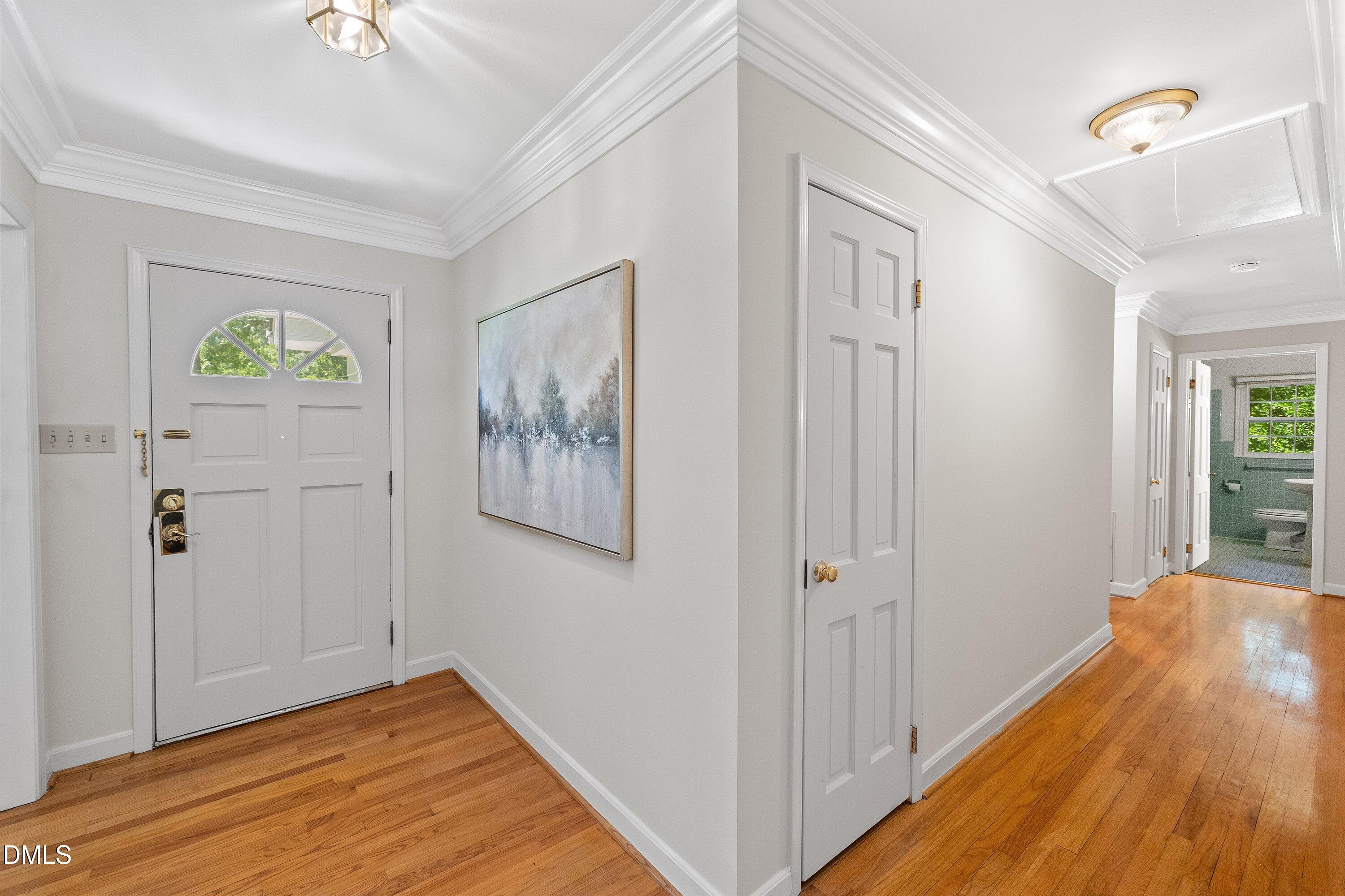 2802 Devon Road Durham, NC 27707 - Photo 5 of 48 Foyer