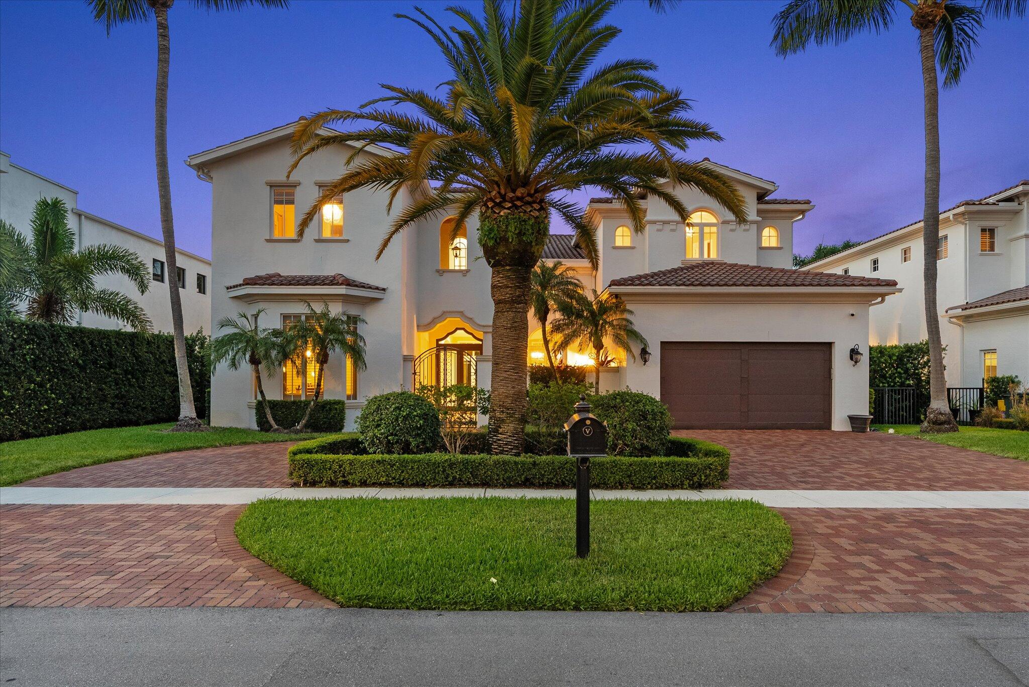 475 Northeast 4th Street Boca Raton, FL 33432 - Photo 1 of 88 Twilight Front