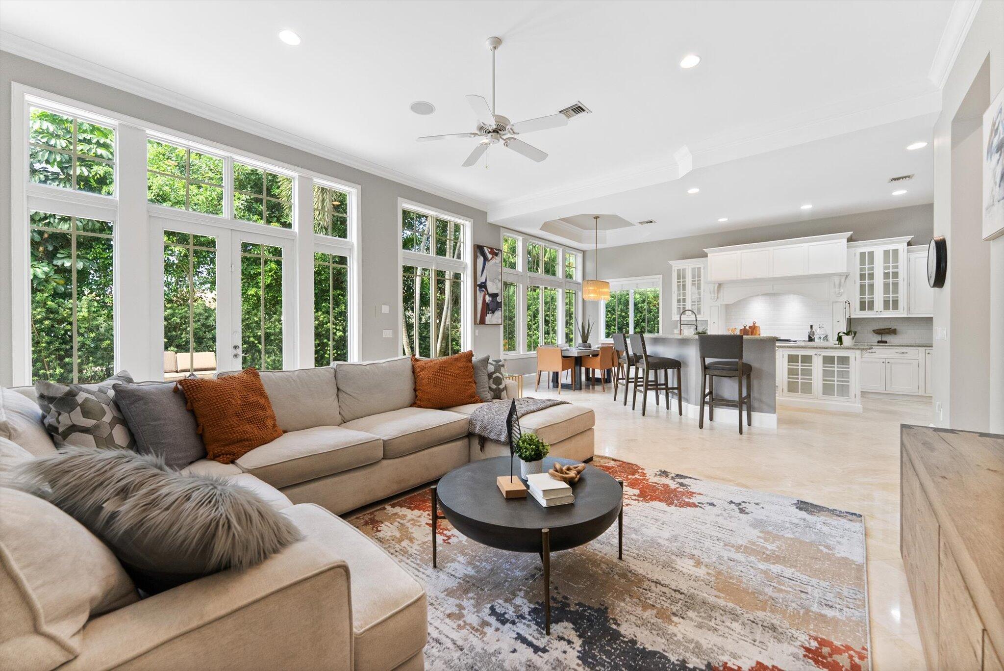475 Northeast 4th Street Boca Raton, FL 33432 - Photo 24 of 88 Family Room