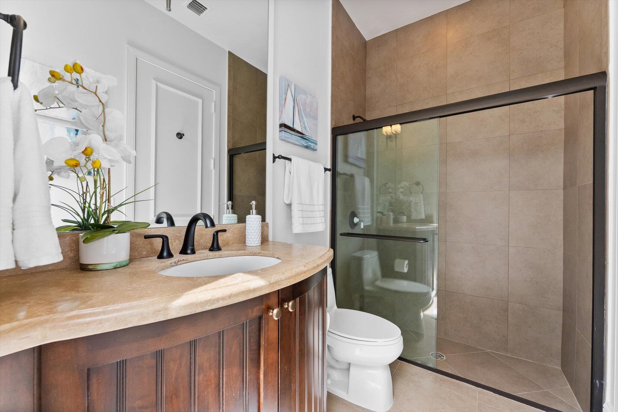 475 Northeast 4th Street Boca Raton, FL 33432 - Photo 29 of 88 Bathroom