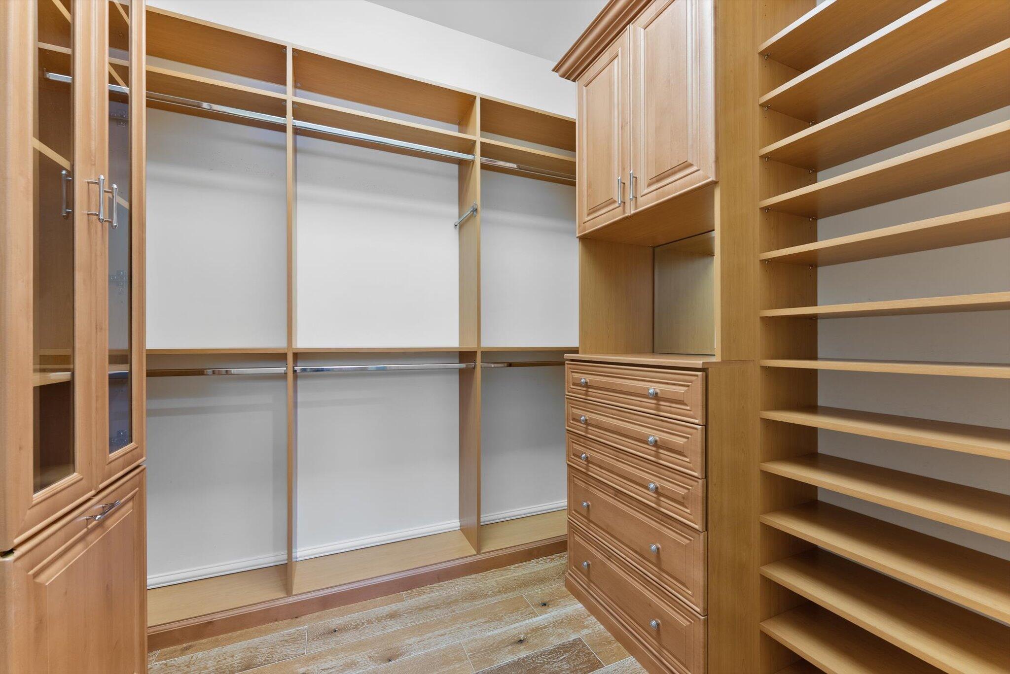 475 Northeast 4th Street Boca Raton, FL 33432 - Photo 42 of 88 Primary Closet