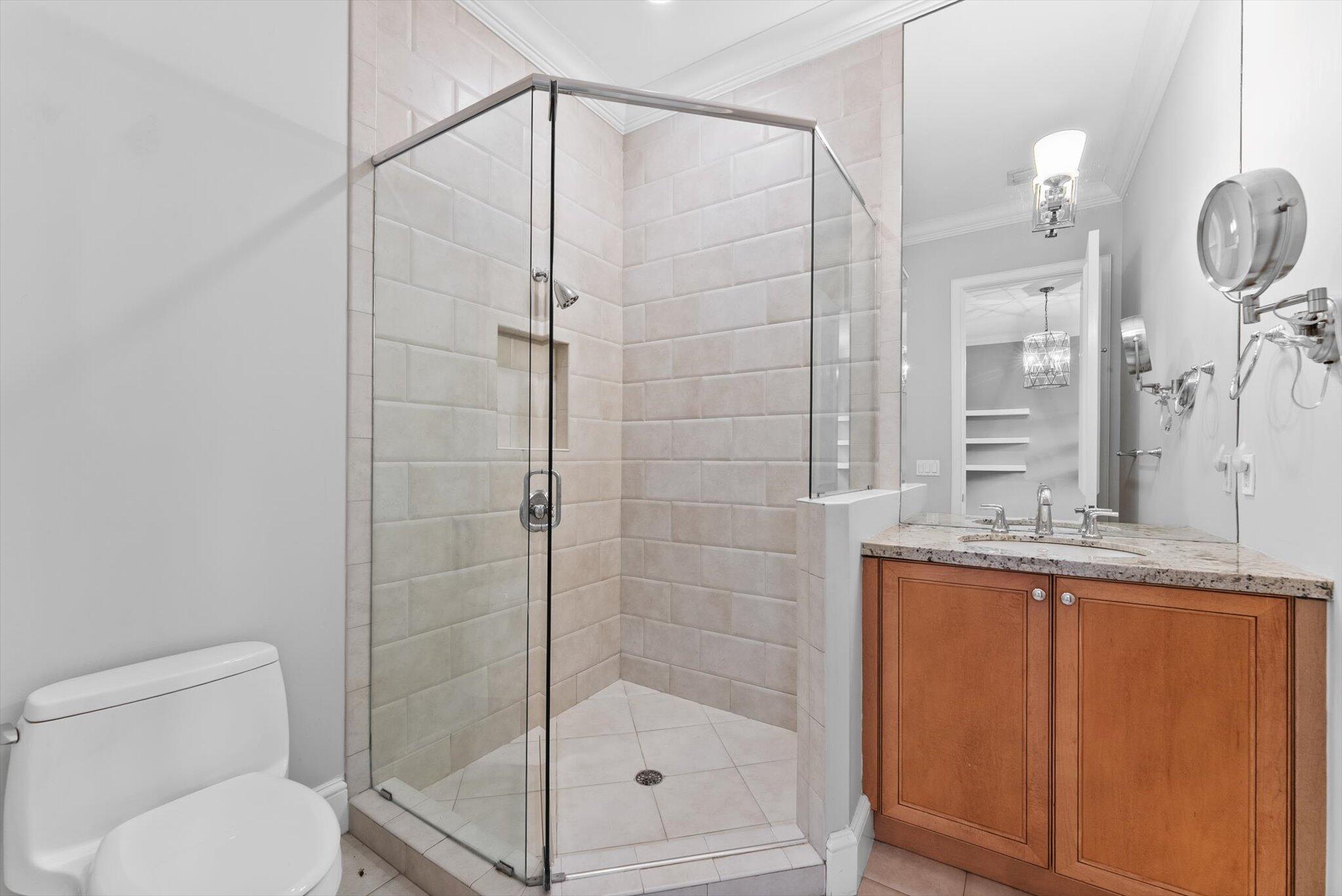 475 Northeast 4th Street Boca Raton, FL 33432 - Photo 51 of 88 Bathroom