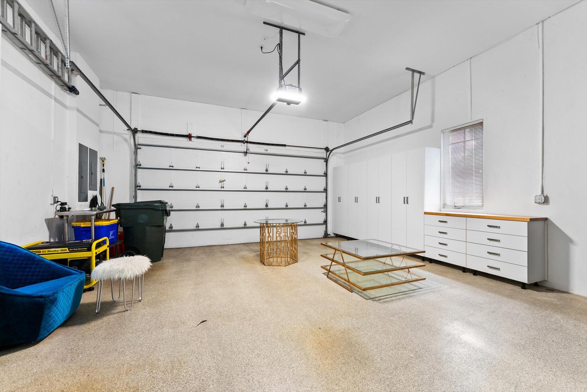 475 Northeast 4th Street Boca Raton, FL 33432 - Photo 58 of 88 Garage