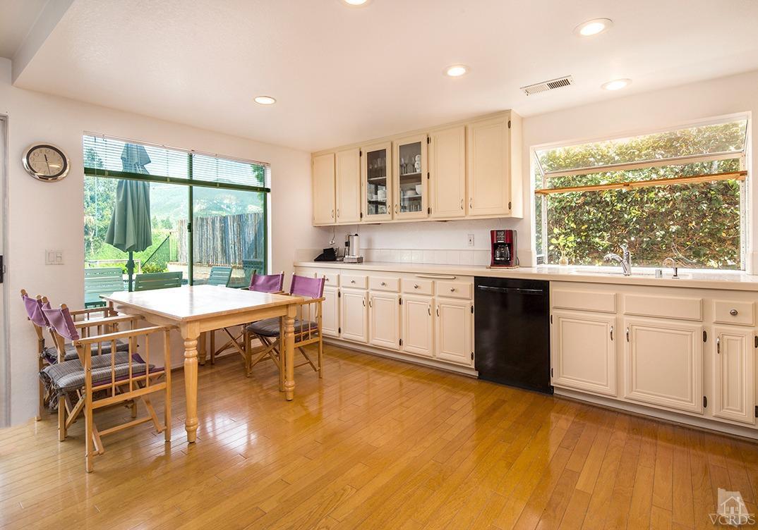 557 Fairfield Road Simi Valley, CA 93065 - Photo 5 of 22 Additional Photo
