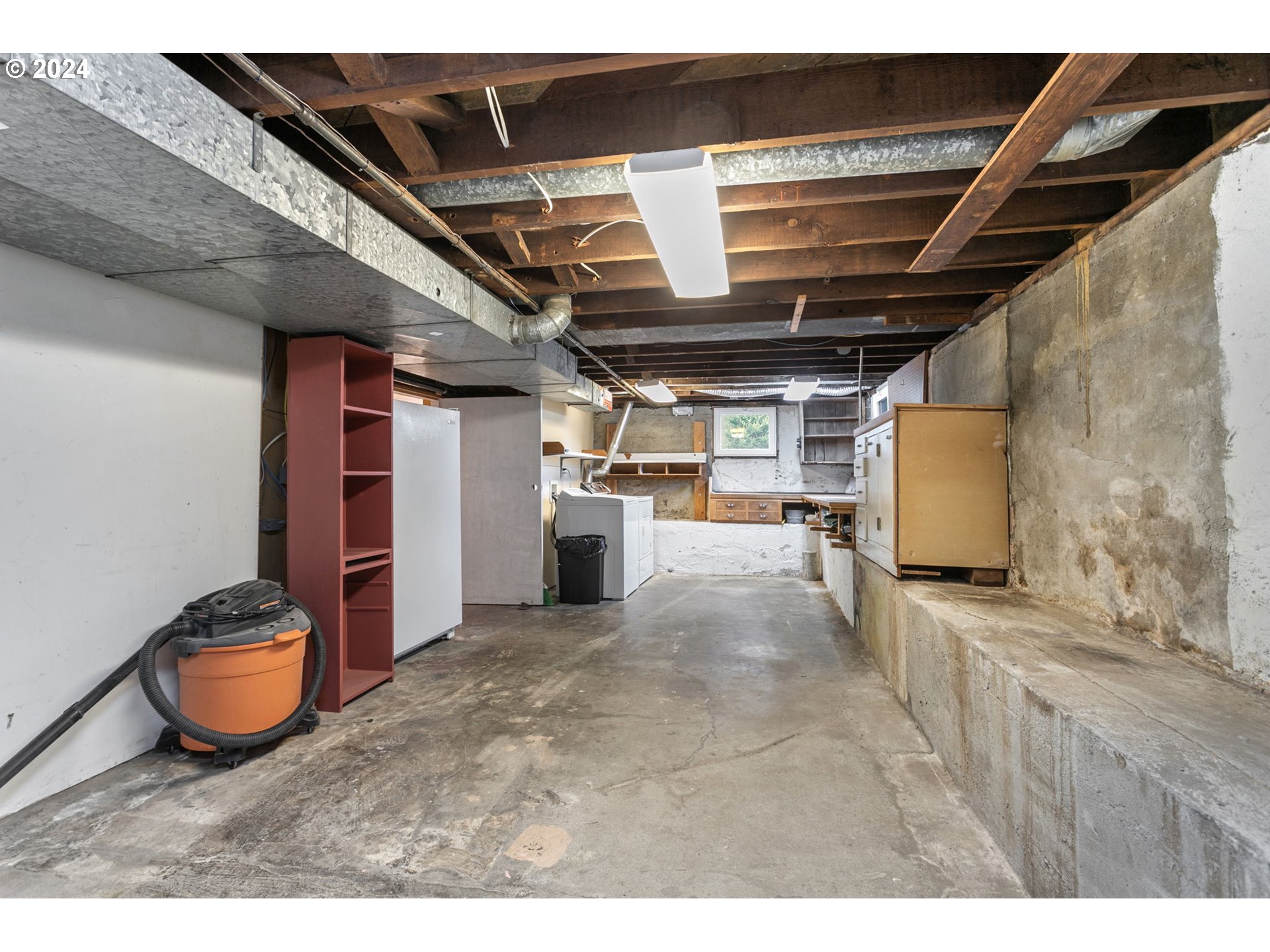 7204 Southwest 33rd Avenue Portland, OR 97219 - Photo 27 of 40 Basement