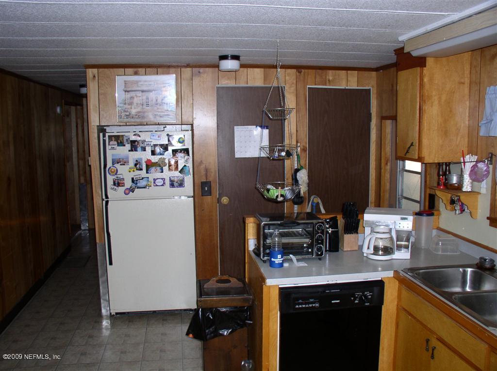 112 Gorbutt Road Crescent City, FL 32112 - Photo 8 of 24 Kitchen 2
