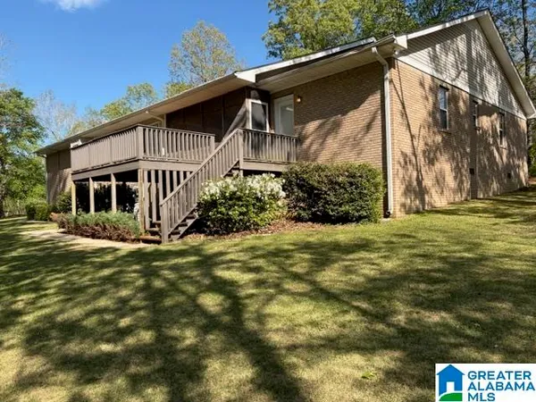 $369,000 | 2506 West Lakeshore Drive, Oneonta, AL 35121