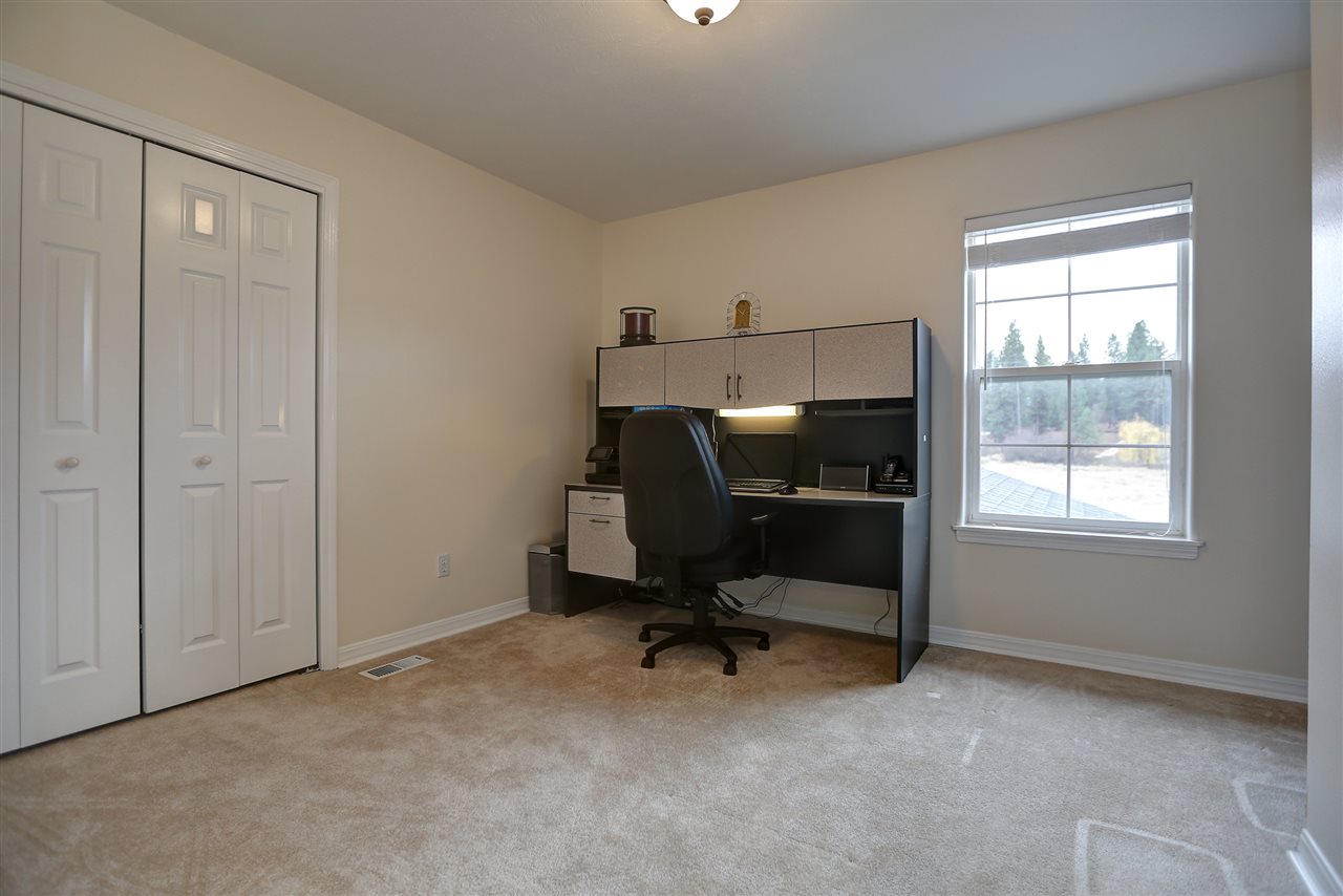 6220 South Chapman Road Greenacres, WA 99016 - Photo 13 of 20